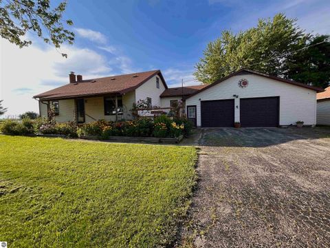 Tiny photo for 3700 Red School Road, Kingsley, MI 49649 (MLS # 1940926)