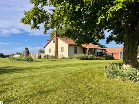 Tiny photo for 3700 Red School Road, Kingsley, MI 49649 (MLS # 1940926)