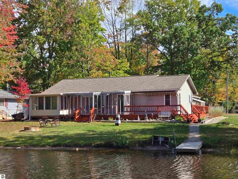 Tiny photo for 159 Aspenwood Drive, Prudenville, MI 48651 (MLS # 1939483)