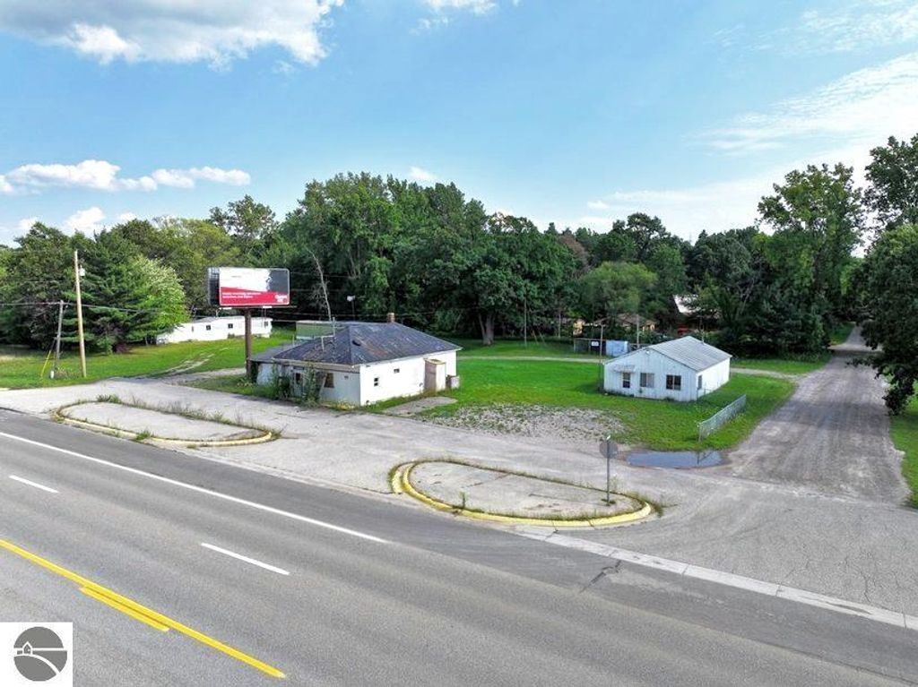Photo of 4235 W Isabella Road, Shepherd, MI 48883 (MLS # 1928517)