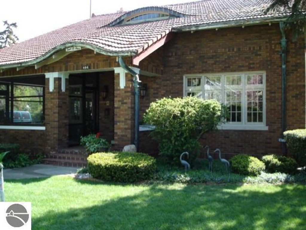 Photo of 404 N Fancher Street, Mt Pleasant, MI 48858 (MLS # 1936316)