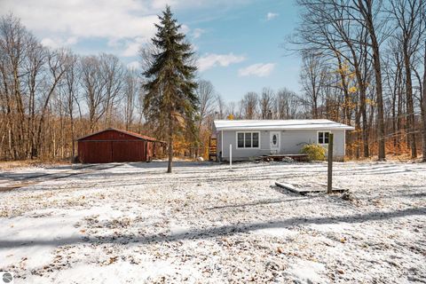 Tiny photo for 2427 Montgomery Road, Bellaire, MI 49615 (MLS # 1940487)