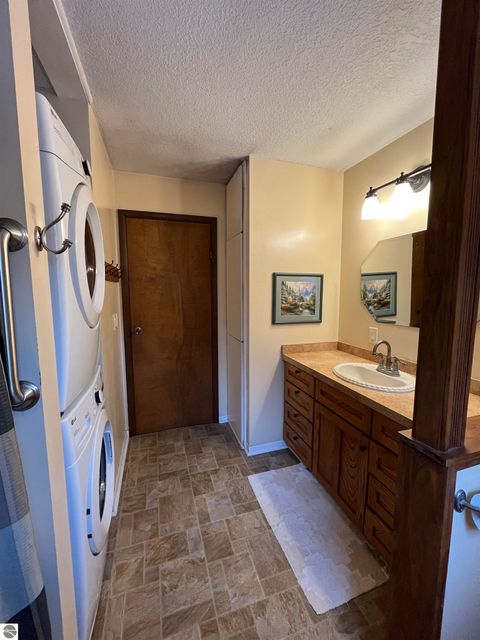 Tiny photo for 2427 Montgomery Road, Bellaire, MI 49615 (MLS # 1940487)