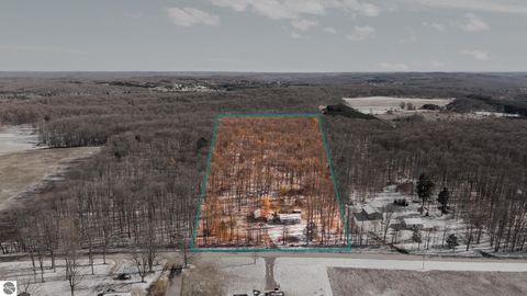 Tiny photo for 2427 Montgomery Road, Bellaire, MI 49615 (MLS # 1940487)