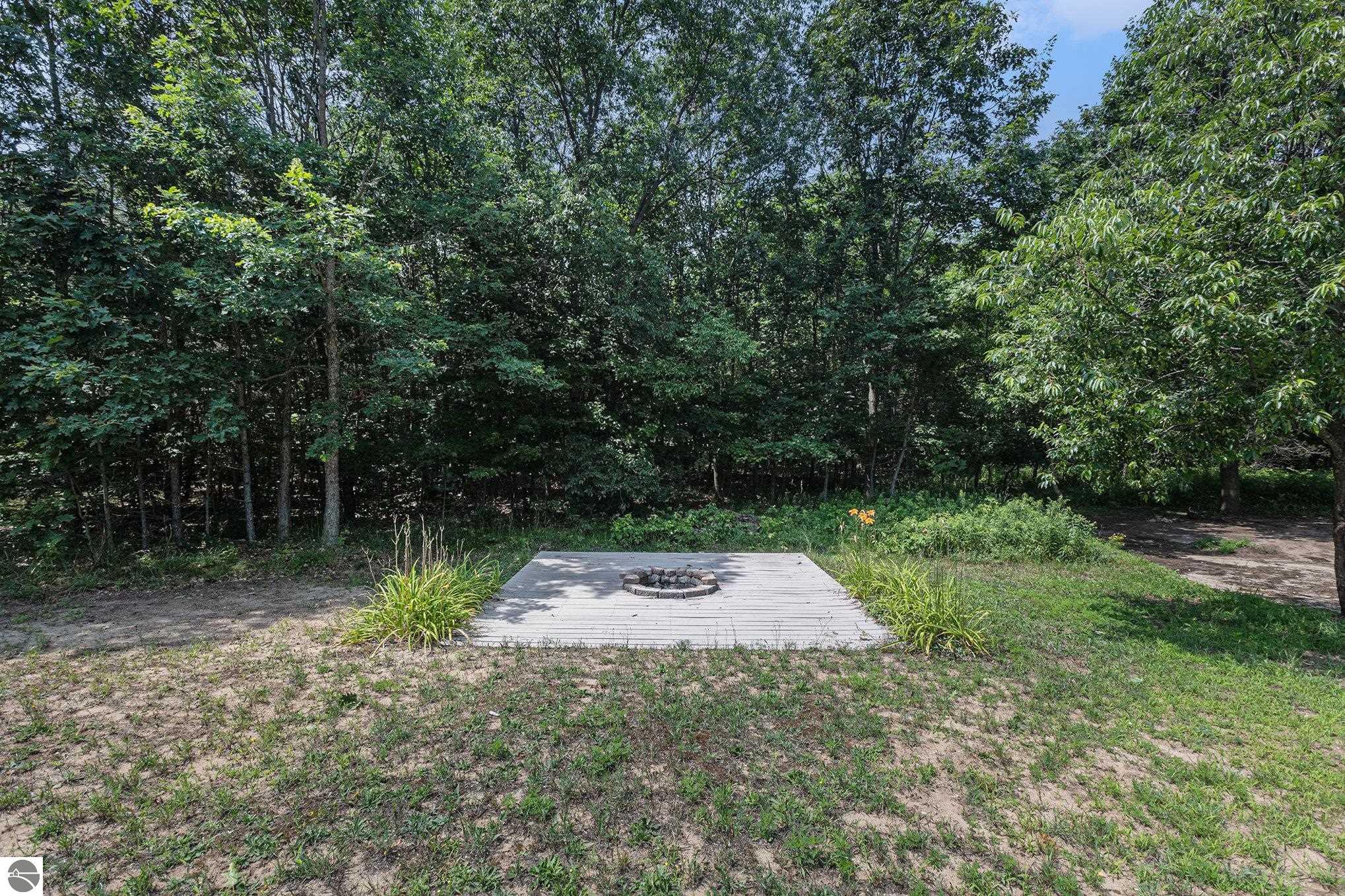 Copemish, Michigan 49625, United States, 3 Bedrooms Bedrooms, ,4 BathroomsBathrooms,Residential,Pending,180350