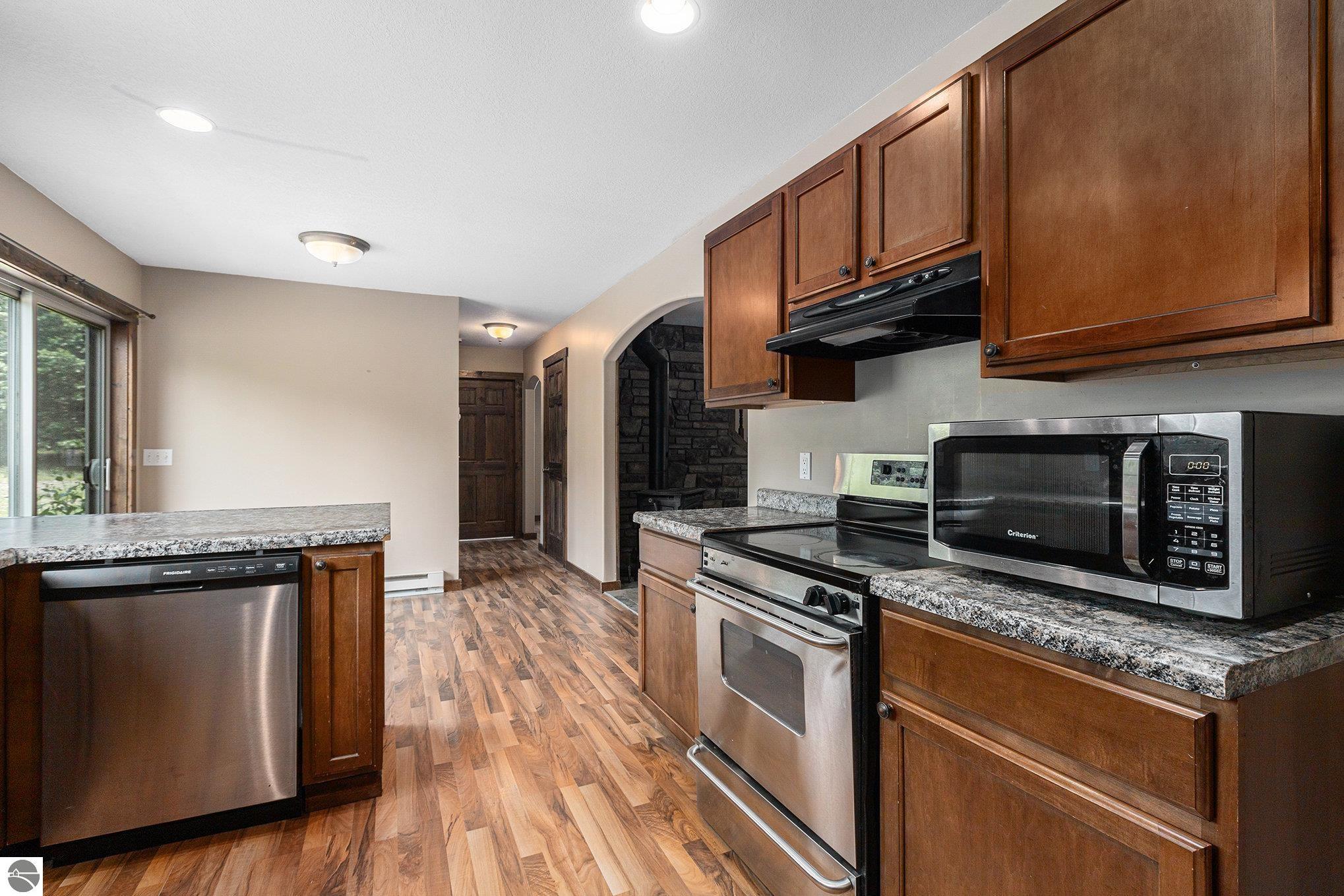 Copemish, Michigan 49625, United States, 3 Bedrooms Bedrooms, ,4 BathroomsBathrooms,Residential,Pending,180350