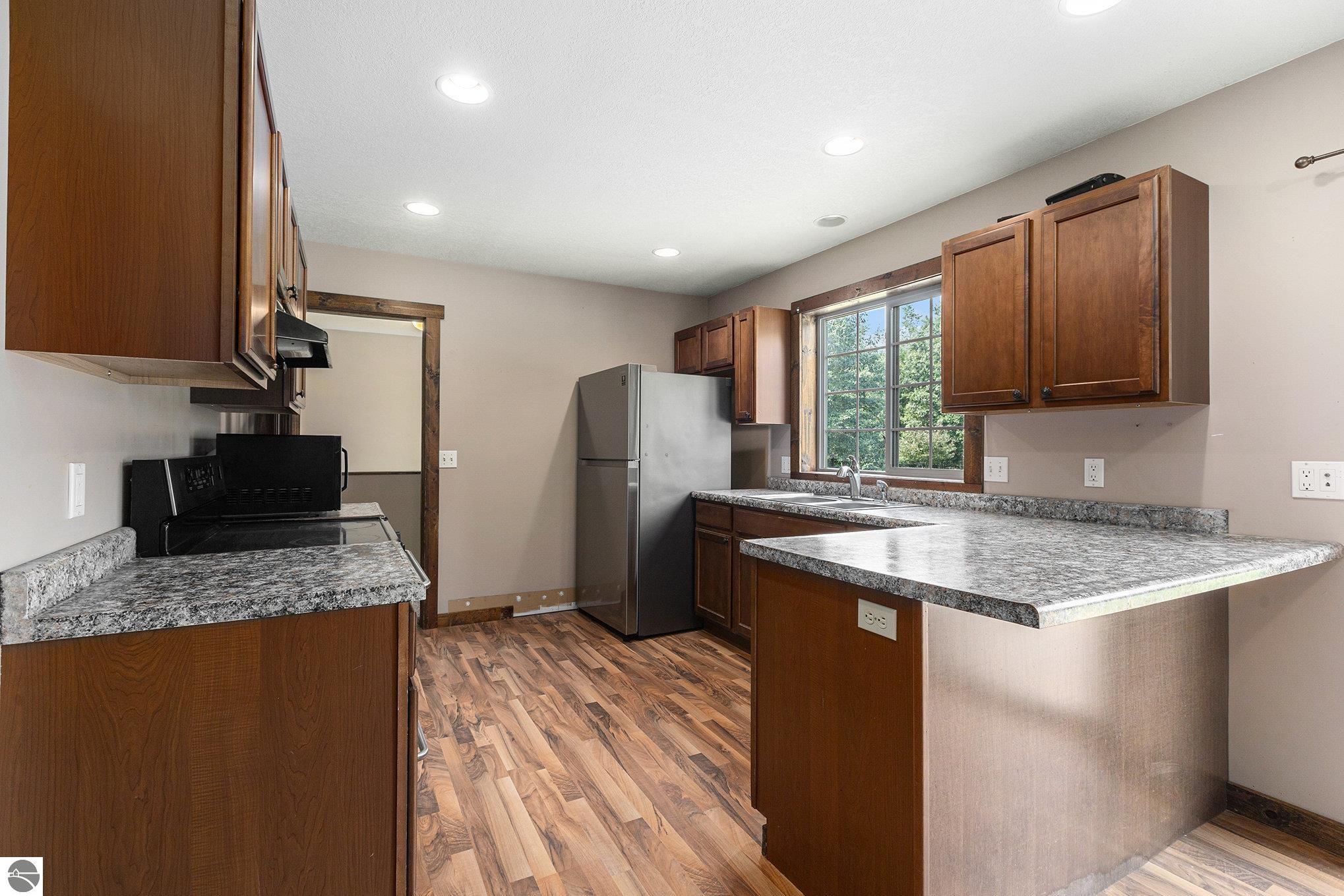 Copemish, Michigan 49625, United States, 3 Bedrooms Bedrooms, ,4 BathroomsBathrooms,Residential,Pending,180350