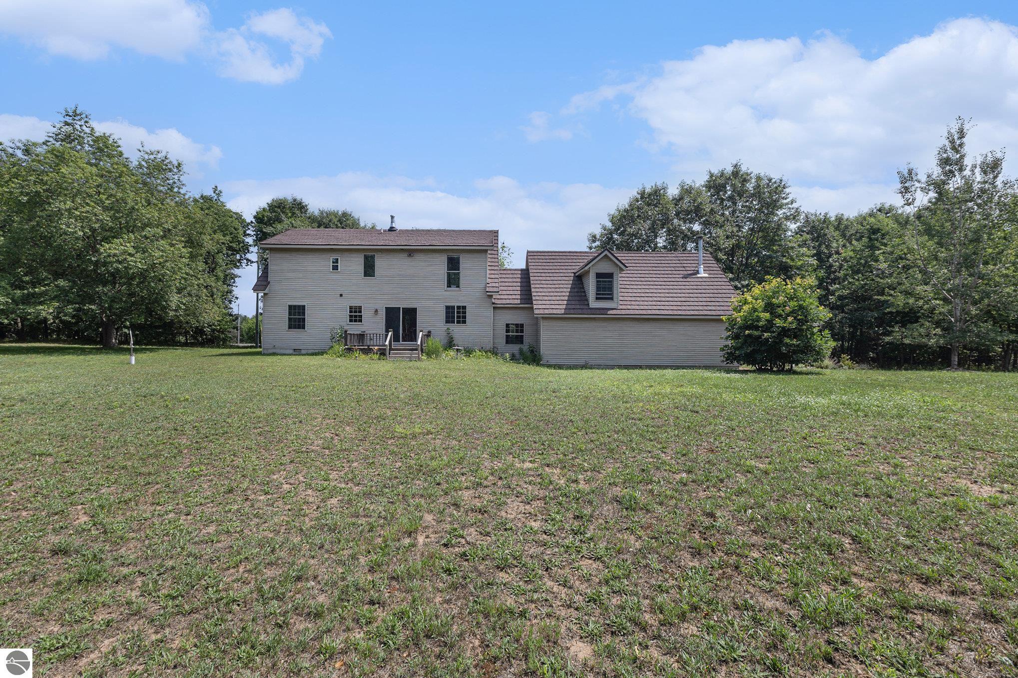 Copemish, Michigan 49625, United States, 3 Bedrooms Bedrooms, ,4 BathroomsBathrooms,Residential,Pending,180350