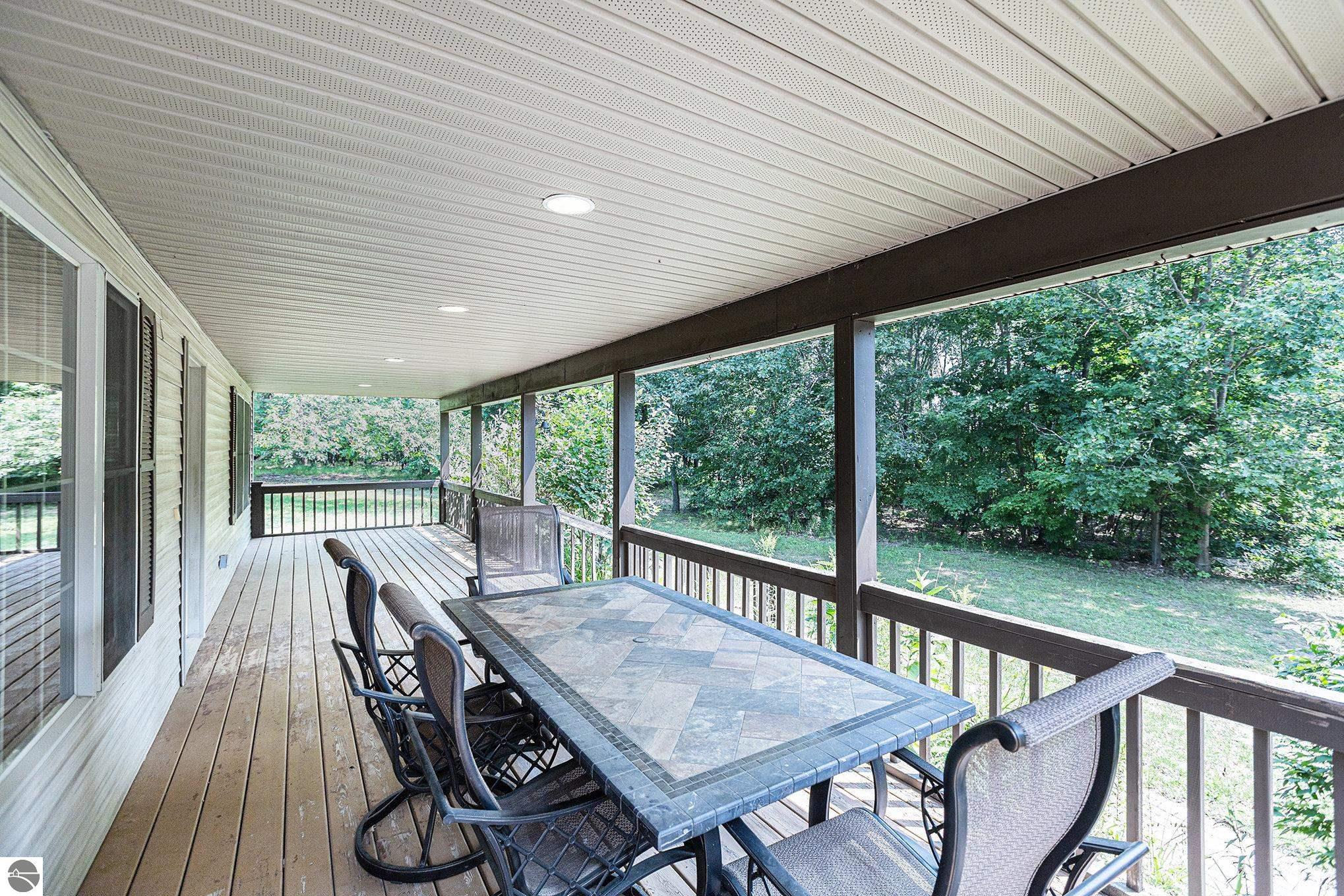 Copemish, Michigan 49625, United States, 3 Bedrooms Bedrooms, ,4 BathroomsBathrooms,Residential,Pending,180350