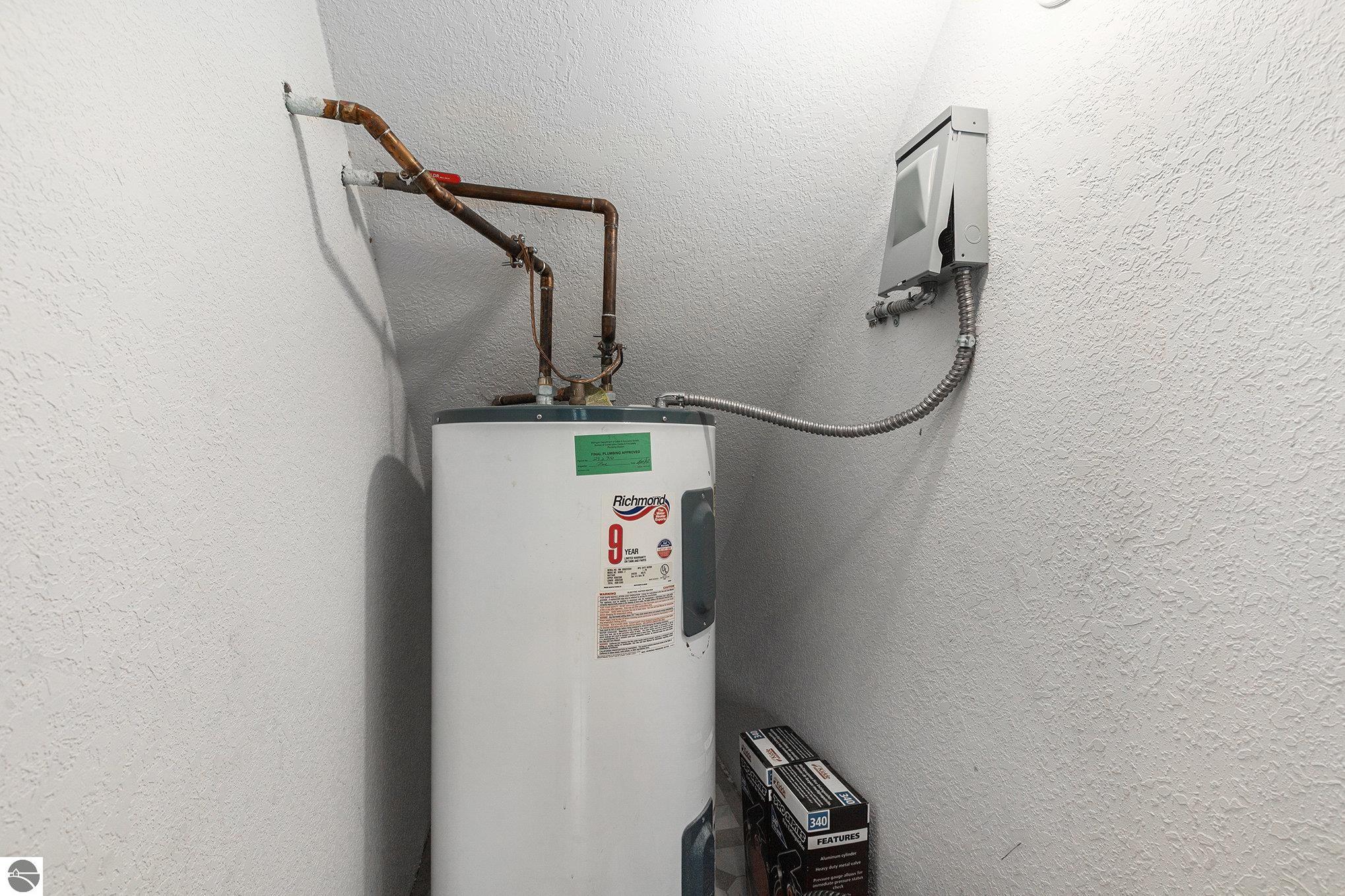 Copemish, Michigan 49625, United States, 3 Bedrooms Bedrooms, ,4 BathroomsBathrooms,Residential,Pending,180350