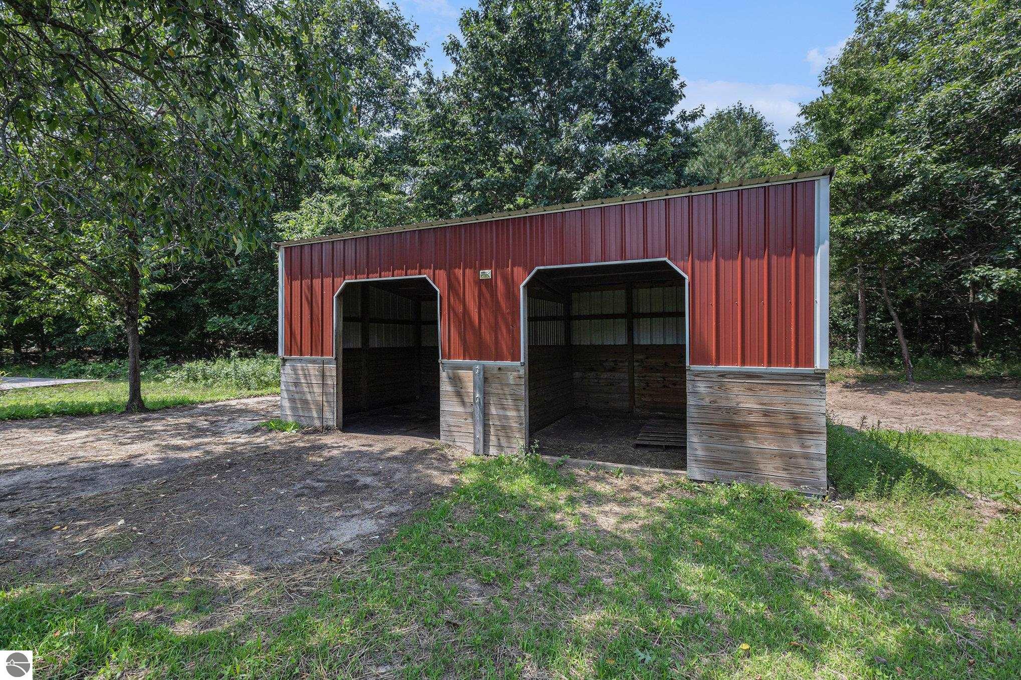 Copemish, Michigan 49625, United States, 3 Bedrooms Bedrooms, ,4 BathroomsBathrooms,Residential,Pending,180350