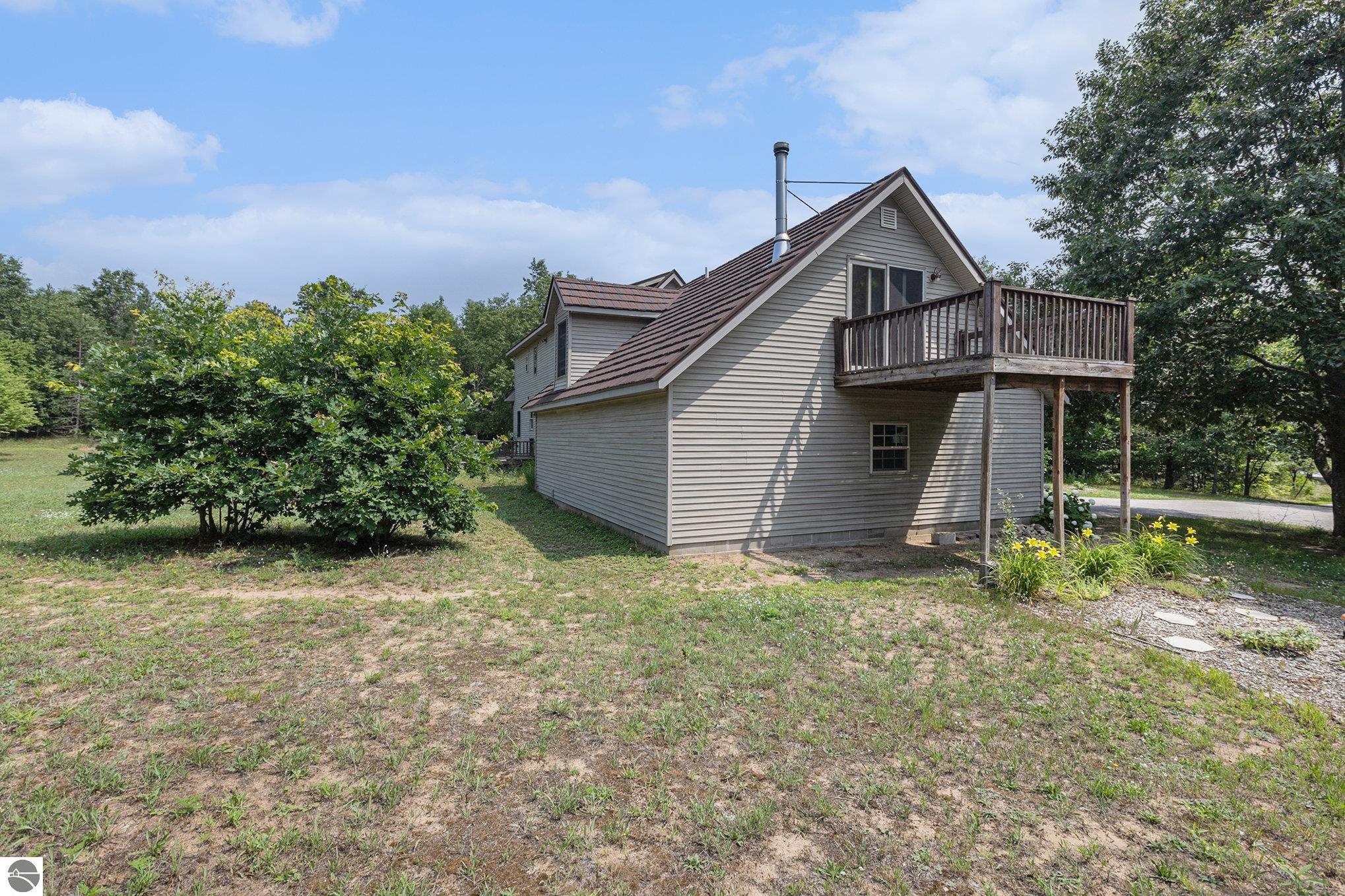 Copemish, Michigan 49625, United States, 3 Bedrooms Bedrooms, ,4 BathroomsBathrooms,Residential,Pending,180350