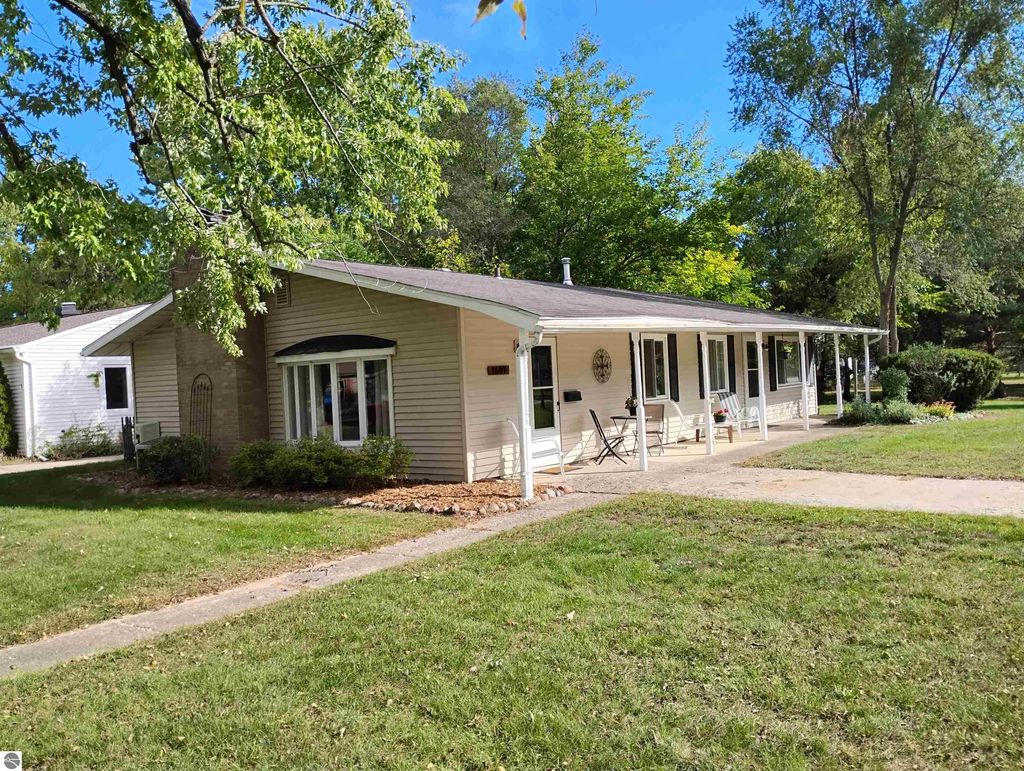 Photo of 1607 E High Street, Mt Pleasant, MI 48858 (MLS # 1938939)