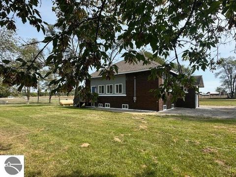 Tiny photo for 7038 W Blanchard Road, Blanchard, MI 49310 (MLS # 1940889)