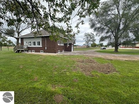 Tiny photo for 7038 W Blanchard Road, Blanchard, MI 49310 (MLS # 1940889)