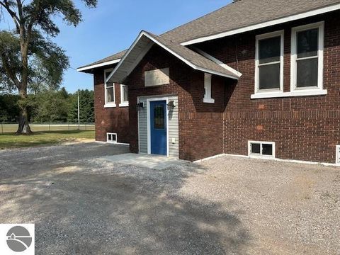 Photo of 7038 W Blanchard Road, Blanchard, MI 49310 (MLS # 1940889)