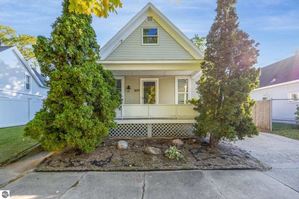 Photo of 607 Maple Street, Cadillac, MI 49601 (MLS # 1938740)