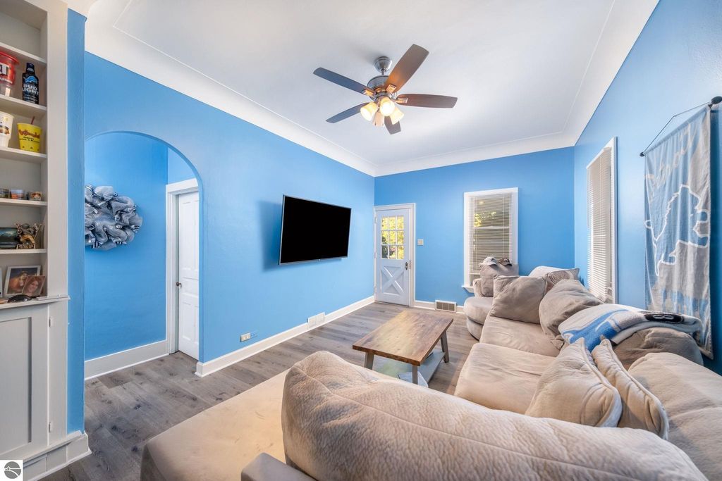Photo of 607 Maple Street, Cadillac, MI 49601 (MLS # 1938740)
