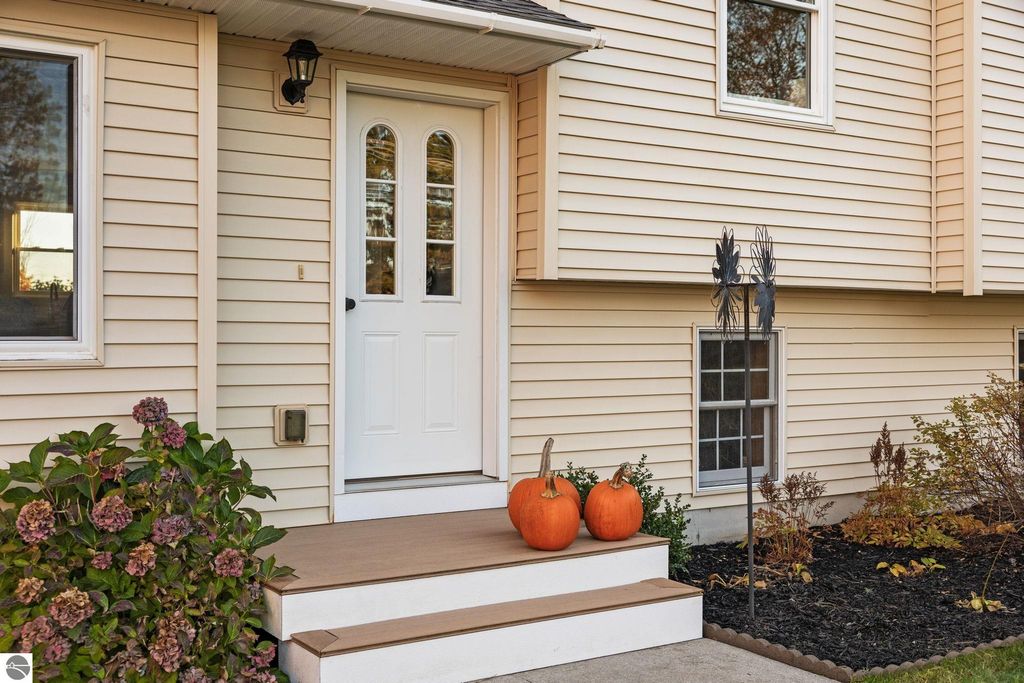 Photo of 10791 Cedar Run Road, Traverse City, MI 49684 (MLS # 1940567)