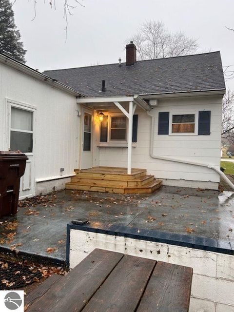 Tiny photo for 108 Davis Street, St Louis, MI 48880 (MLS # 1940830)