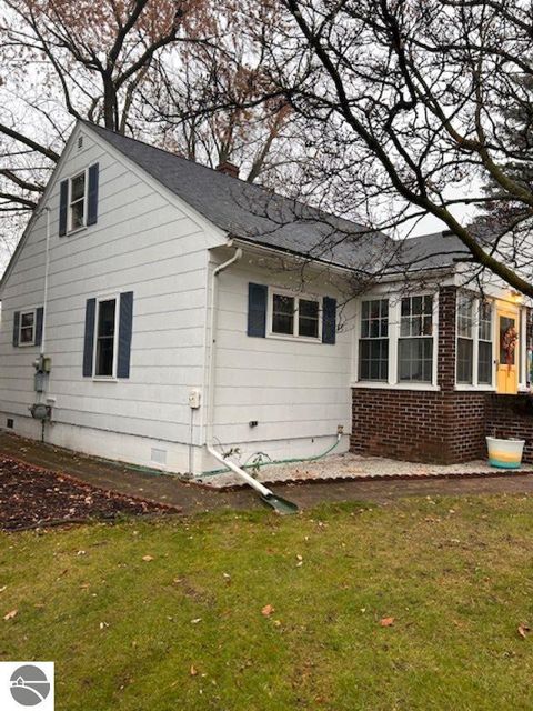 Tiny photo for 108 Davis Street, St Louis, MI 48880 (MLS # 1940830)