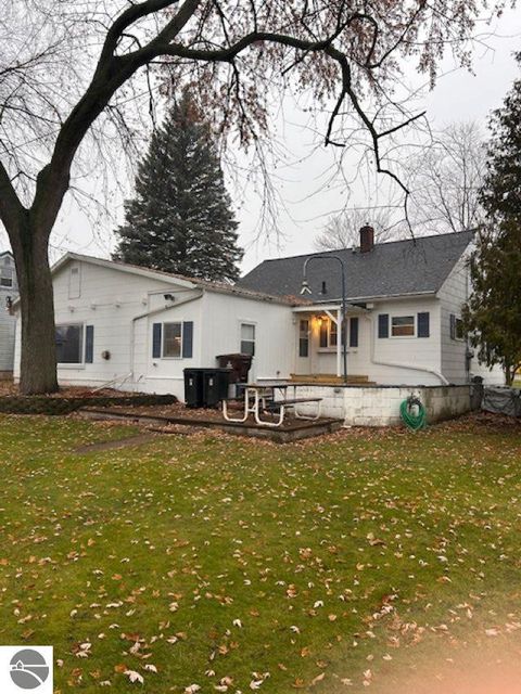 Tiny photo for 108 Davis Street, St Louis, MI 48880 (MLS # 1940830)