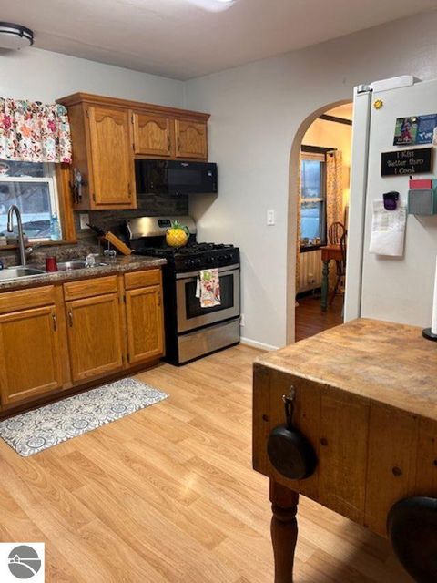 Tiny photo for 108 Davis Street, St Louis, MI 48880 (MLS # 1940830)