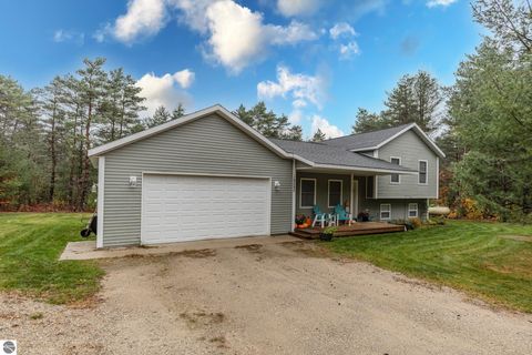 RV Garage Homes for Sale in Michigan 29 - rv garage home 43 19090 Creekside Interlochen MI 49643