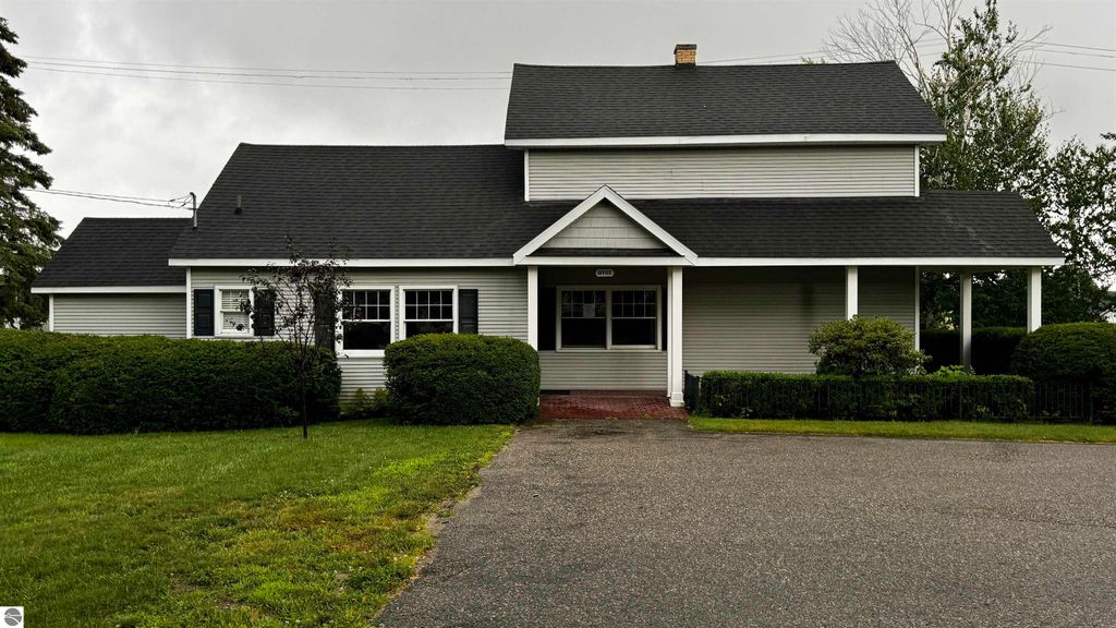 Photo of 118 Stimson Street, Cadillac, MI 49601 (MLS # 1930884)