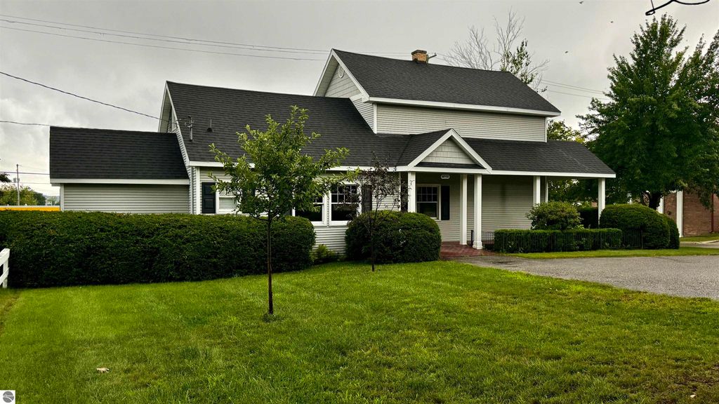 Photo of 118 Stimson Street, Cadillac, MI 49601 (MLS # 1930884)