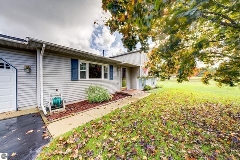 Tiny photo for 12199 S Lincoln Hollow, Cedar, MI 49621 (MLS # 1940283)