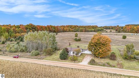 Tiny photo for 8142 W 32 Road, Harrietta, MI 49638 (MLS # 1939769)