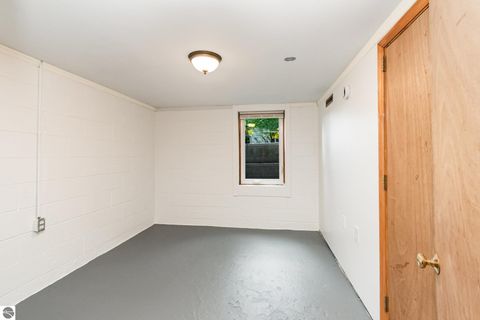 Tiny photo for 520 Orchard, Alma, MI 48801 (MLS # 1939838)