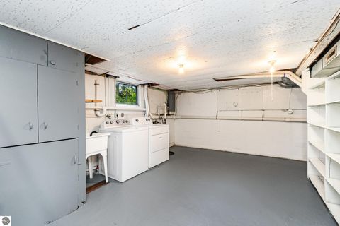 Tiny photo for 520 Orchard, Alma, MI 48801 (MLS # 1939838)