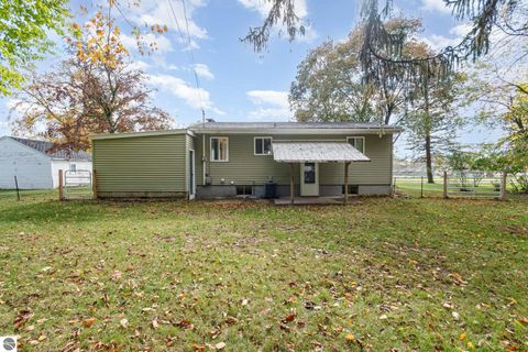 Tiny photo for 520 Orchard, Alma, MI 48801 (MLS # 1939838)