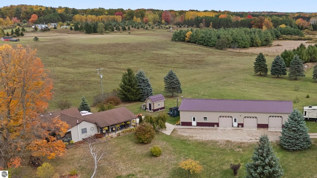 Photo of 3626 90th Avenue, Evart, MI 49631 (MLS # 1939735)