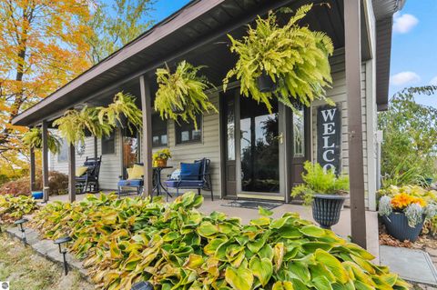 Tiny photo for 3626 90th Avenue, Evart, MI 49631 (MLS # 1939735)