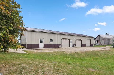 Tiny photo for 3626 90th Avenue, Evart, MI 49631 (MLS # 1939735)