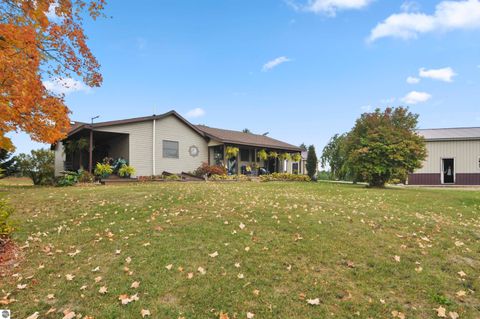 Tiny photo for 3626 90th Avenue, Evart, MI 49631 (MLS # 1939735)
