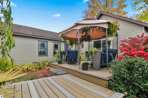 Tiny photo for 3626 90th Avenue, Evart, MI 49631 (MLS # 1939735)