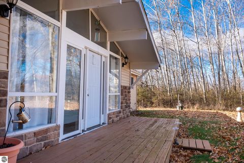 Tiny photo for 1053 Circle Drive, Lake Isabella, MI 48893 (MLS # 1940882)