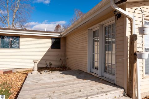 Tiny photo for 1053 Circle Drive, Lake Isabella, MI 48893 (MLS # 1940882)