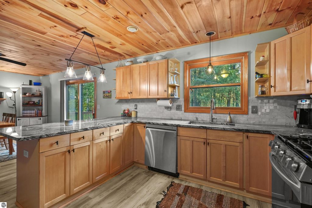 Photo of 105 Marigold Lane, Houghton Lake, MI 48629 (MLS # 1939444)