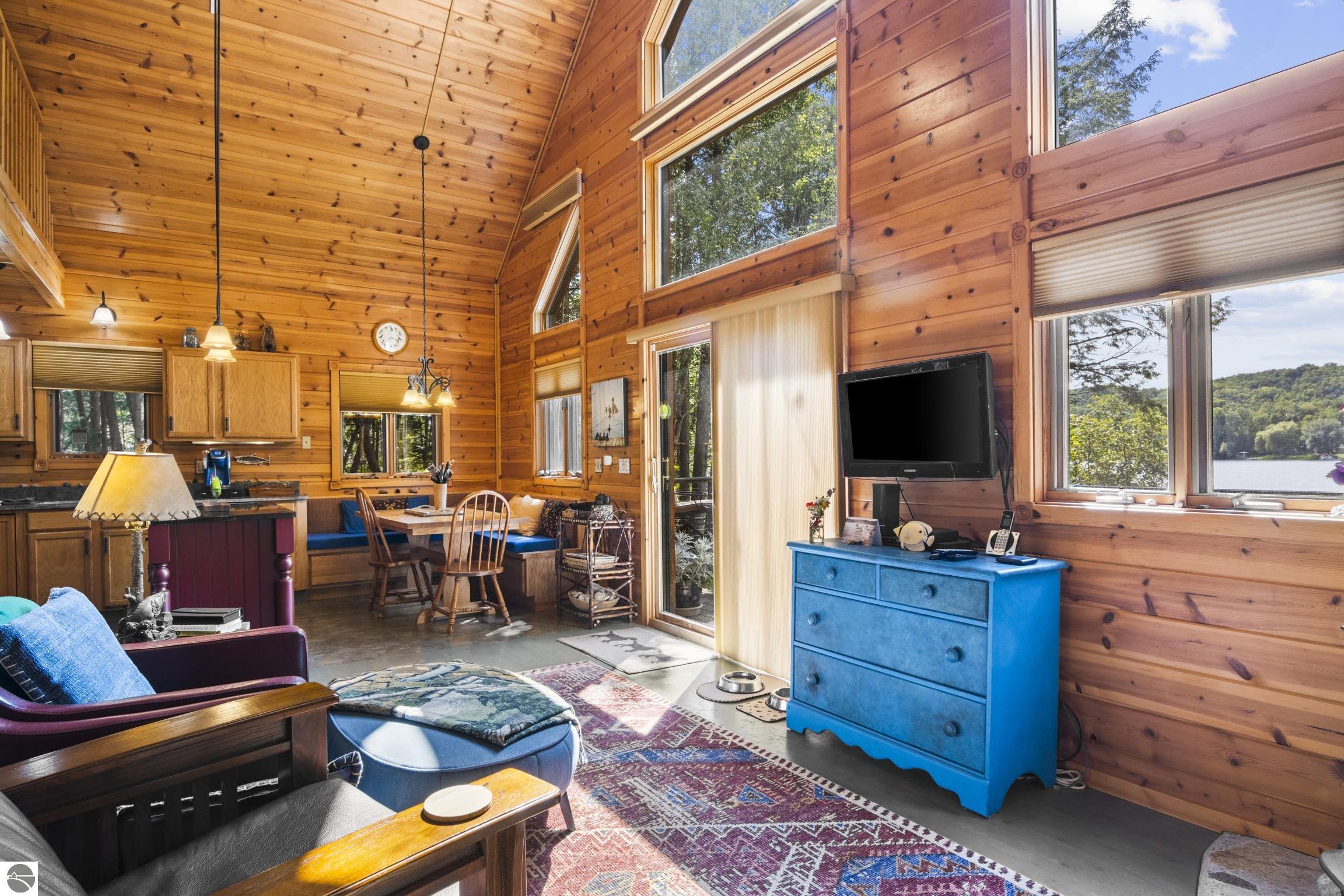 East Jordan, Michigan 49727, United States, 3 Bedrooms Bedrooms, ,2 BathroomsBathrooms,Residential,Active,168571