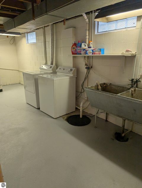 Tiny photo for 1618 Loraine Avenue, Lansing, MI 48910 (MLS # 1939995)