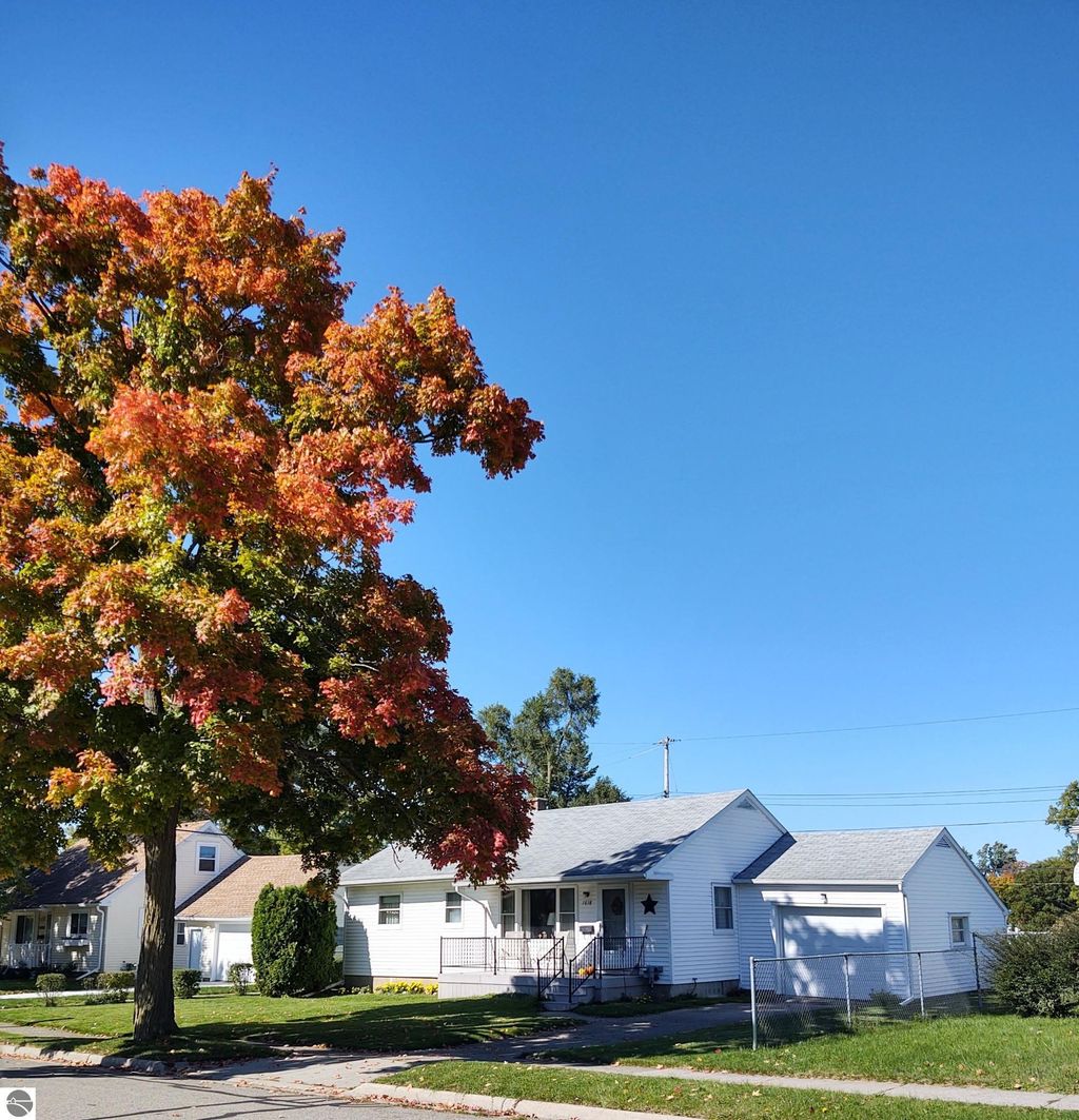 Photo of 1618 Loraine Avenue, Lansing, MI 48910 (MLS # 1939995)