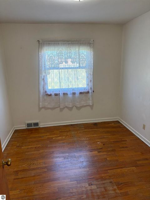 Tiny photo for 1618 Loraine Avenue, Lansing, MI 48910 (MLS # 1939995)