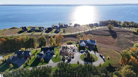 Photo of 15985 Waters Edge, Traverse City, MI 49686 (MLS # 1939713)