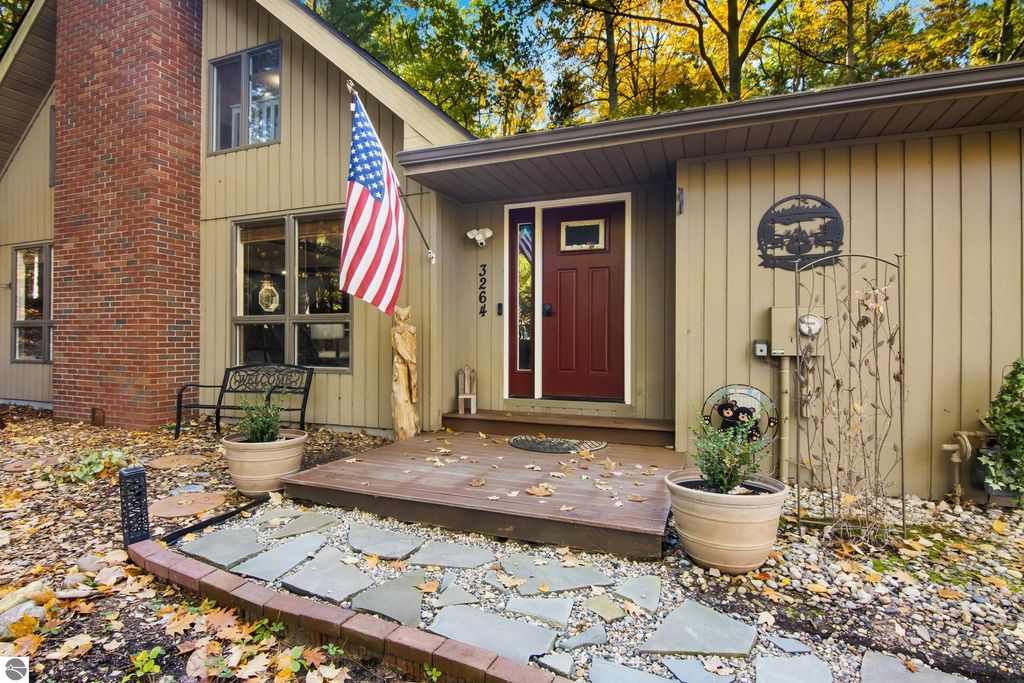 Photo of 3264 Greenwood Drive, Traverse City, MI 49686 (MLS # 1940021)