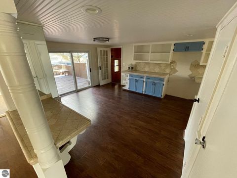 Tiny photo for 3217 Jefferson Ave, Midland, MI 48640 (MLS # 1940552)